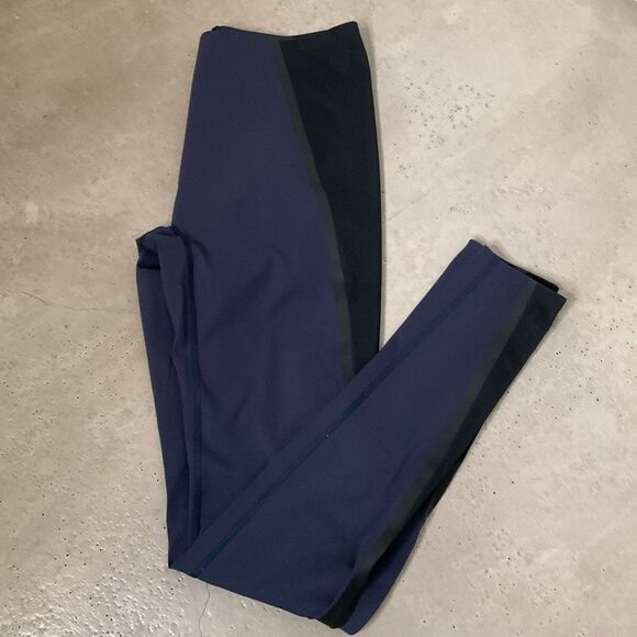 Spanx Every Wear Mesh Contour Leggings - Picture 5 of 11